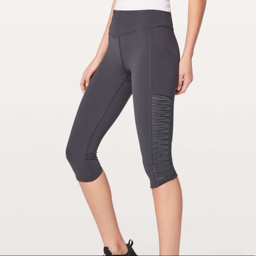 Lululemon Sharp Turns Crop *17 Blue Tied